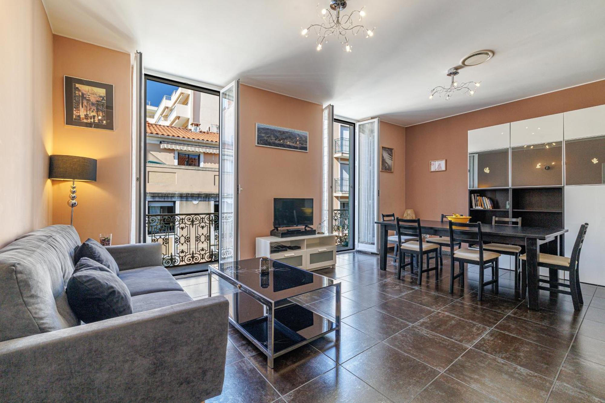 Appartement Le Saint Charles à Menton Extérieur photo