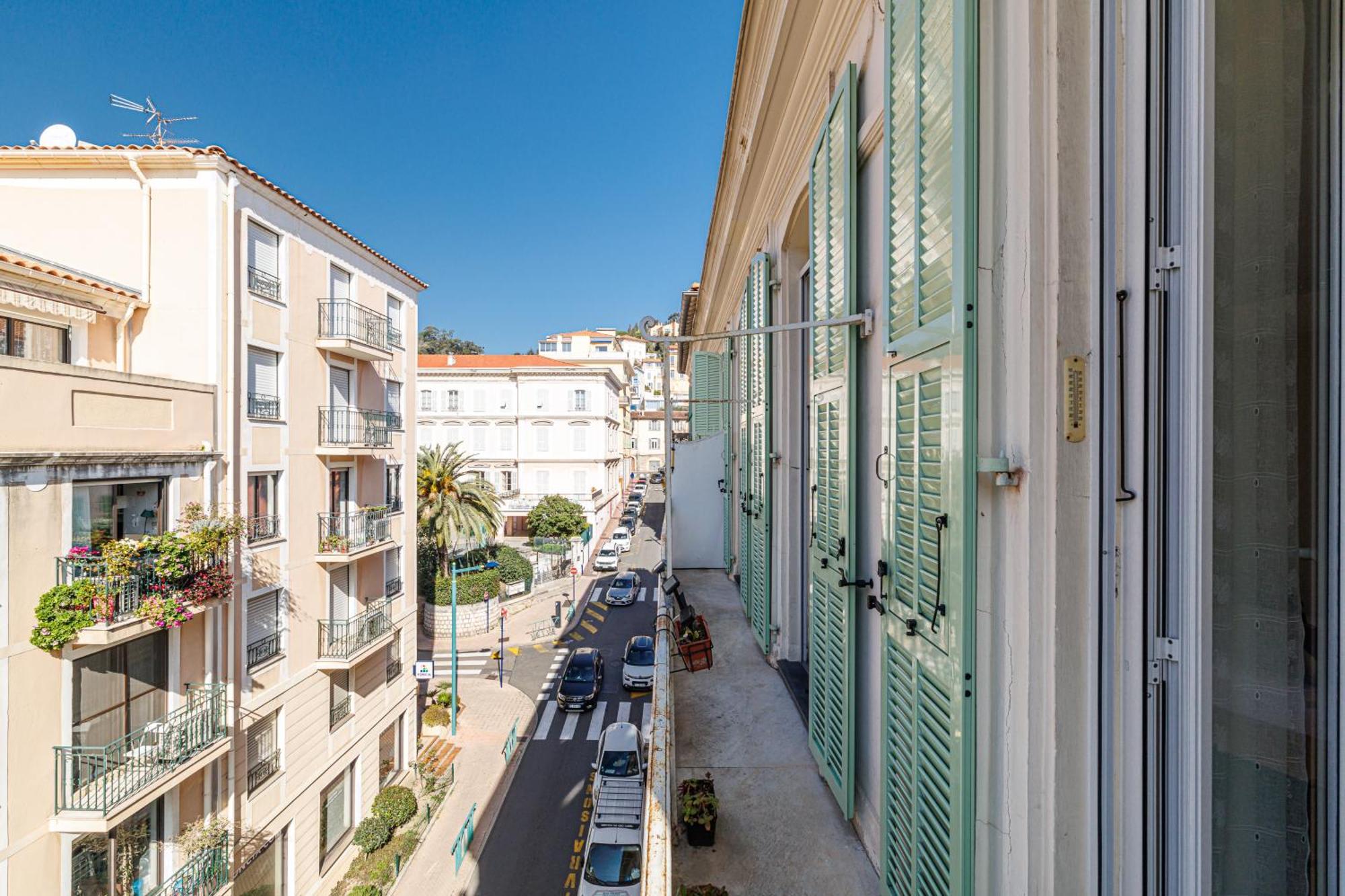 Appartement Le Saint Charles à Menton Extérieur photo
