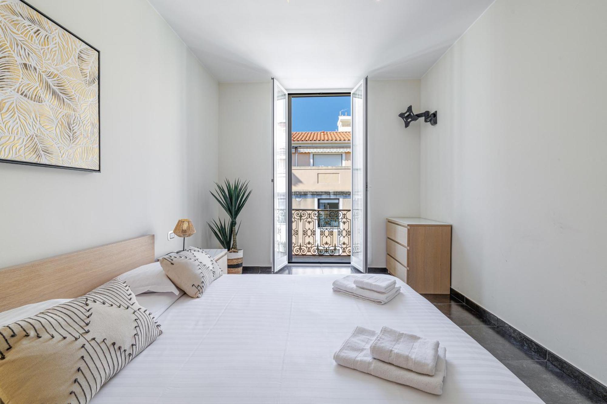 Appartement Le Saint Charles à Menton Extérieur photo