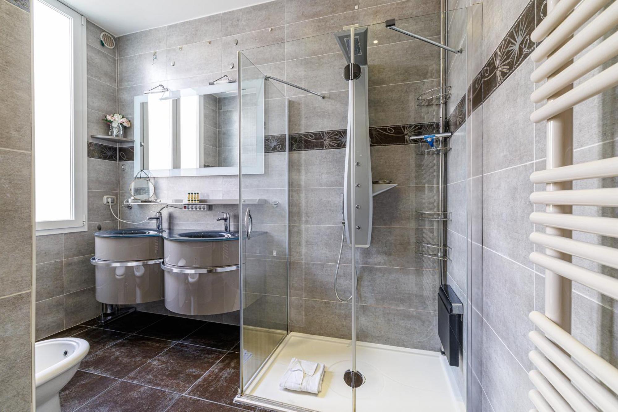 Appartement Le Saint Charles à Menton Extérieur photo